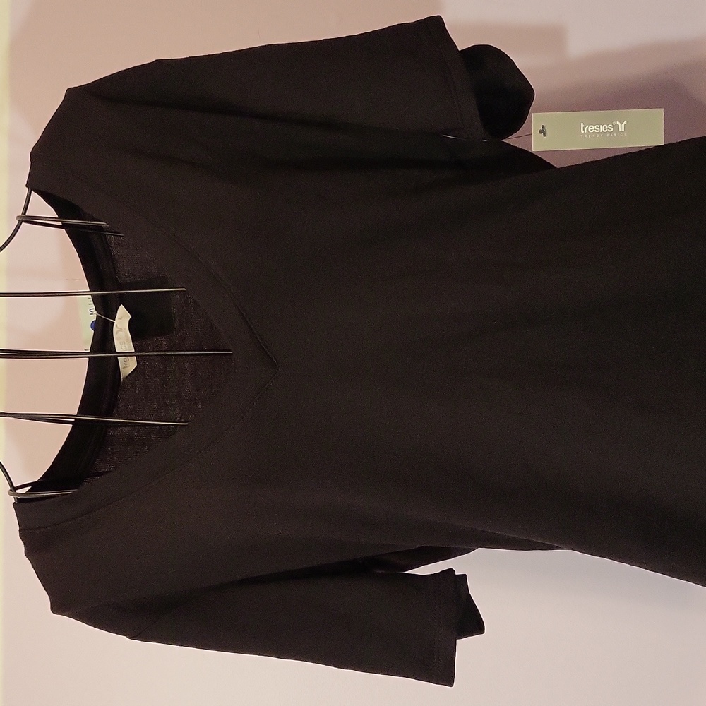 Comfortable black t-shirt